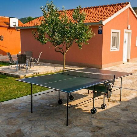 Vacation House Radosic Radosic  Экстерьер фото
