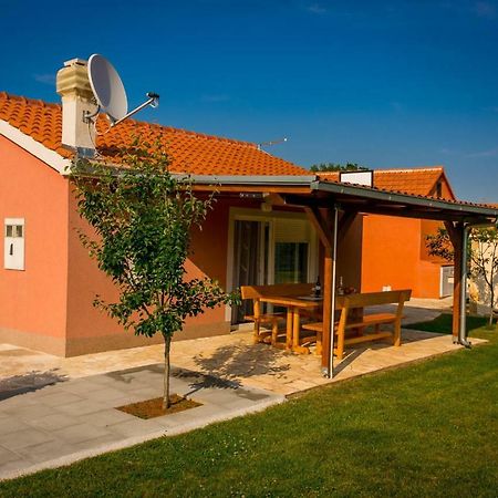 Vacation House Radosic Radosic  Экстерьер фото