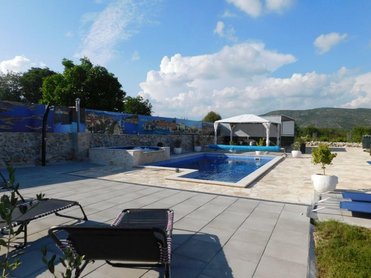 Vacation House Radosic Radosic  Экстерьер фото